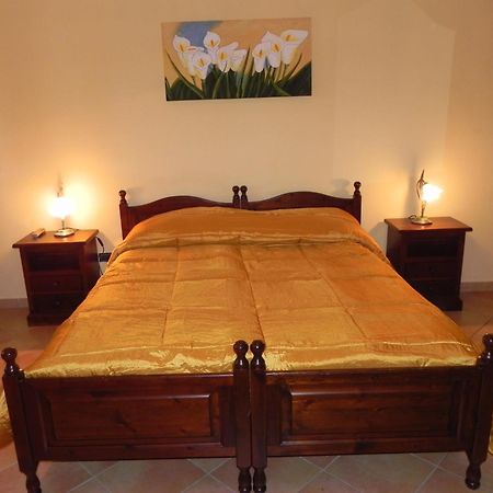 Agriturismo Tenute Pollara Roccamena Bilik gambar