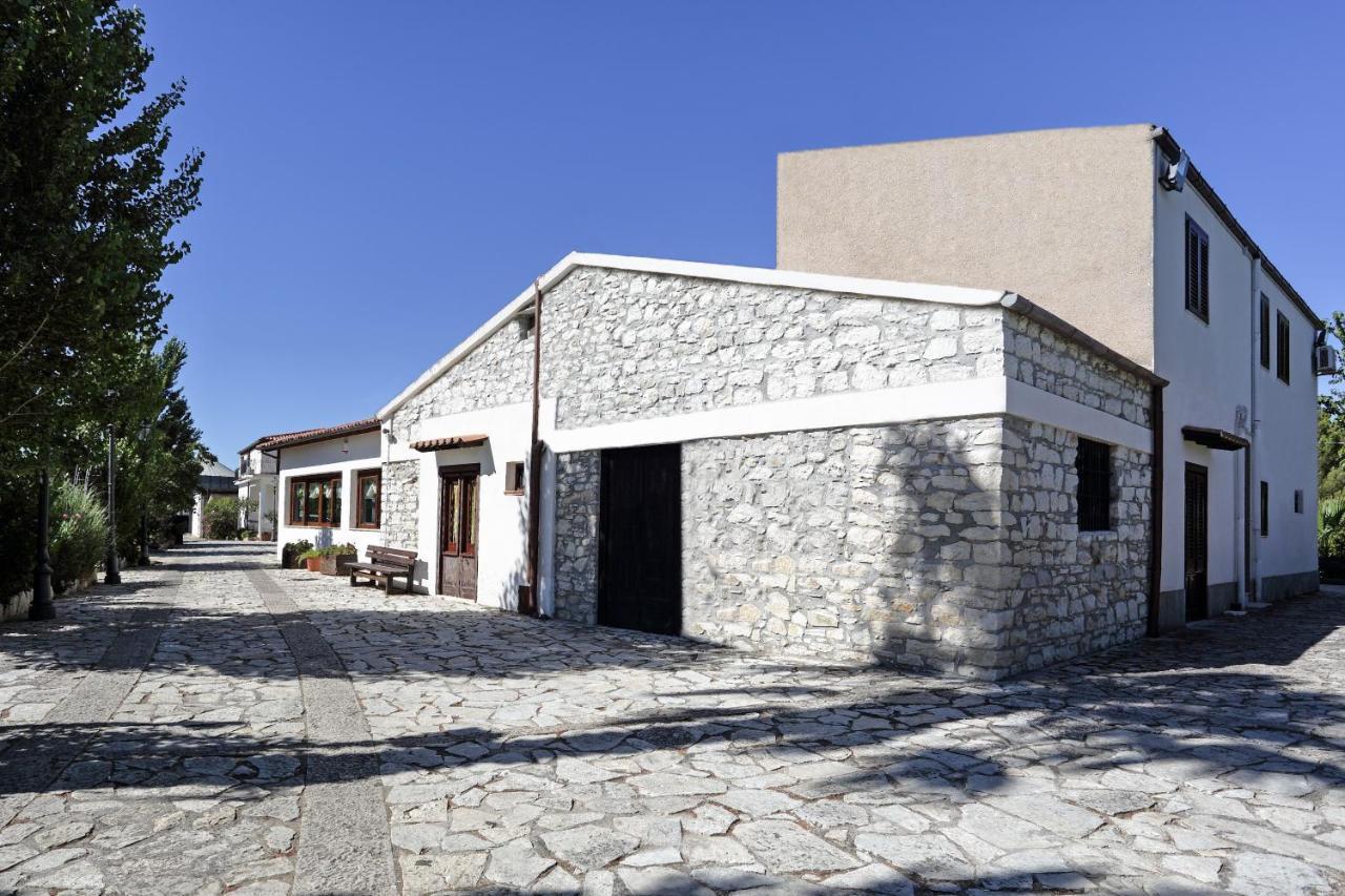 Agriturismo Tenute Pollara Roccamena Luaran gambar