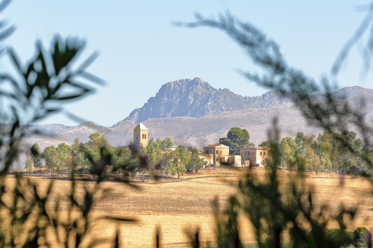 Agriturismo Tenute Pollara Roccamena Luaran gambar