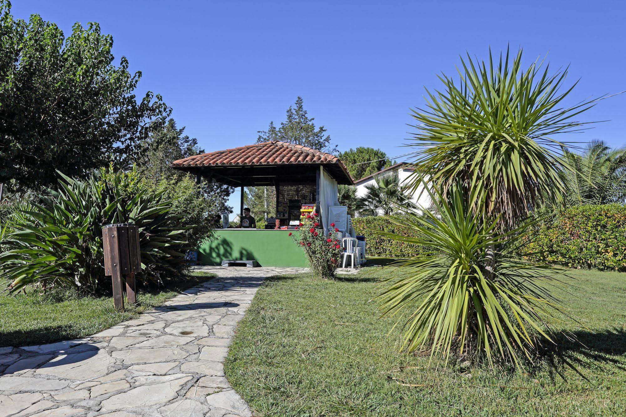 Agriturismo Tenute Pollara Roccamena Luaran gambar