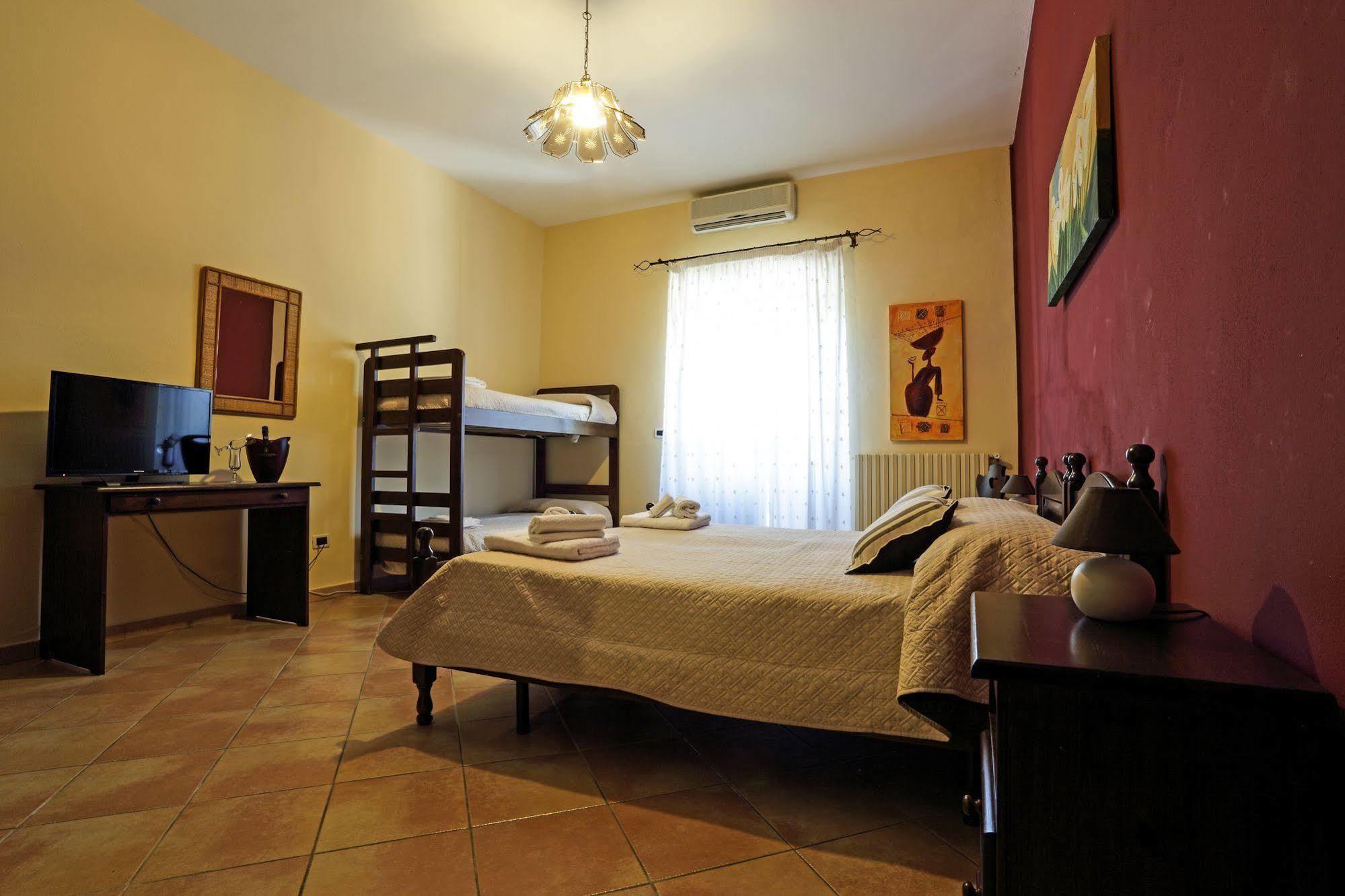 Agriturismo Tenute Pollara Roccamena Luaran gambar