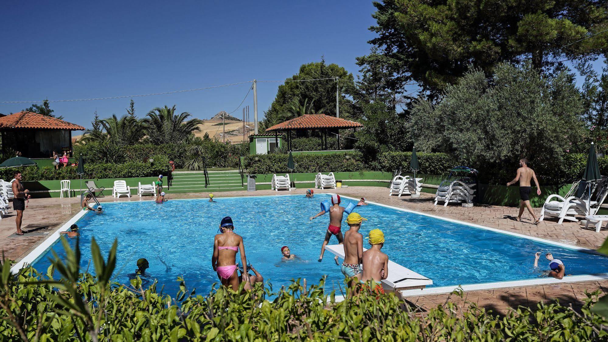 Agriturismo Tenute Pollara Roccamena Luaran gambar